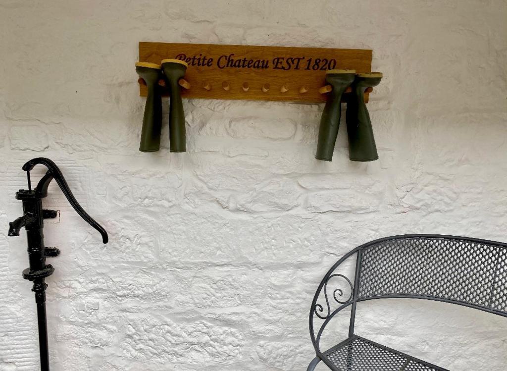 Private Room & Bathroom In Manor House Maybole Exterior photo